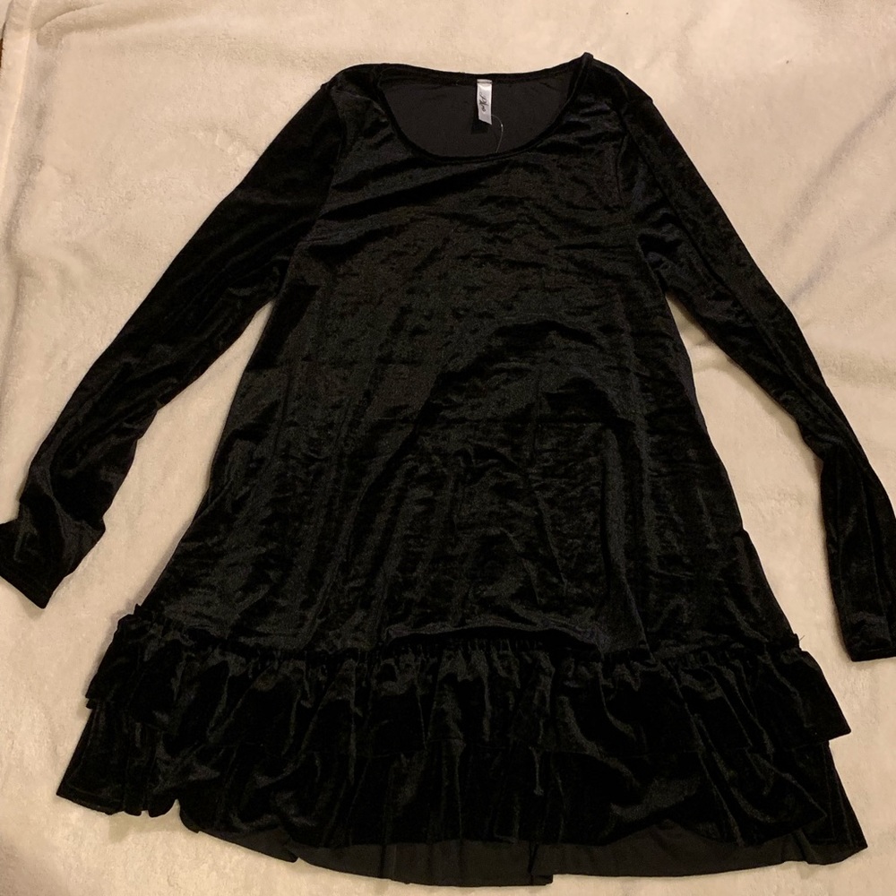 Black velvet dress